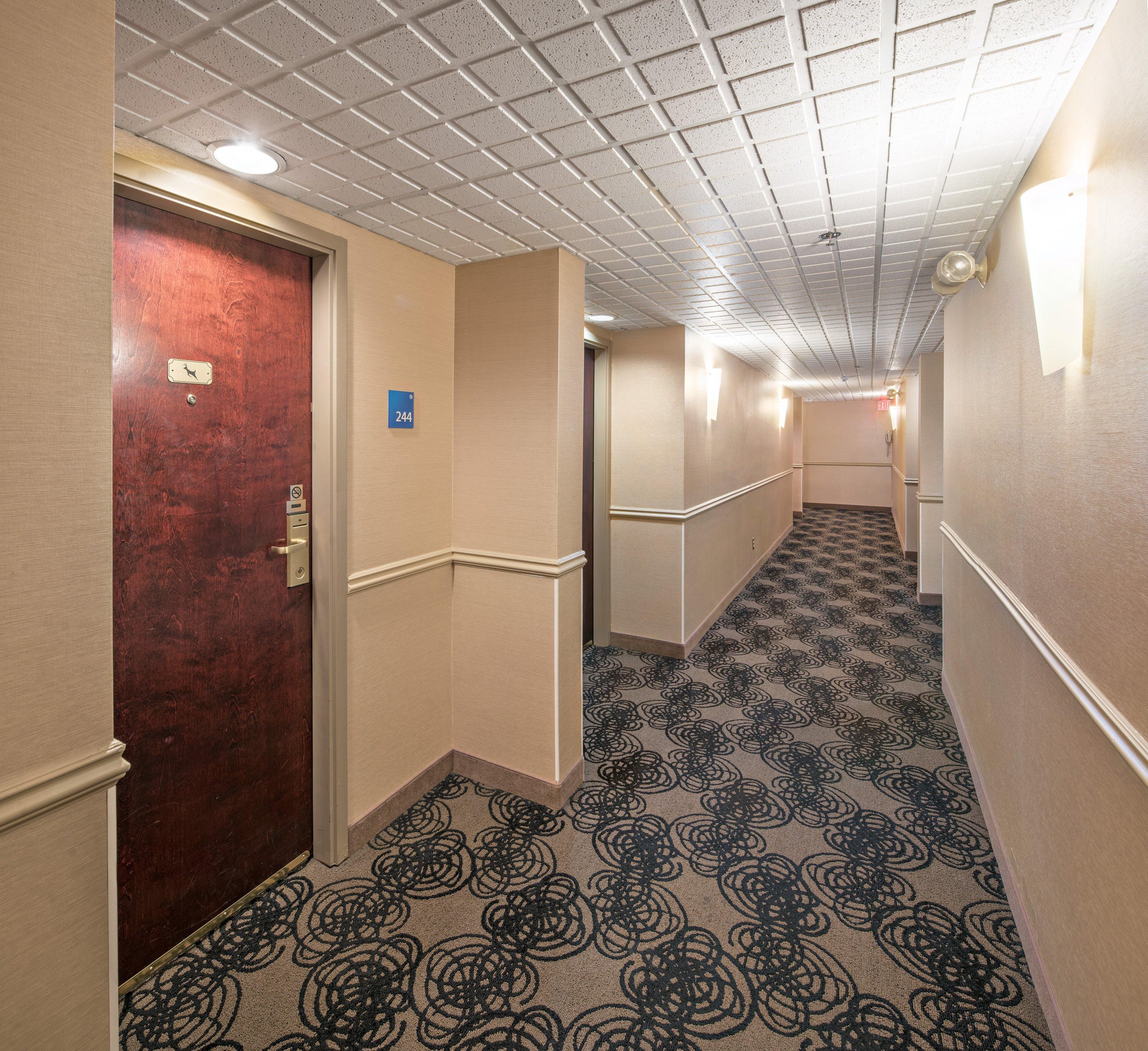 Holiday Inn Express Red Deer By Ihg Esterno foto