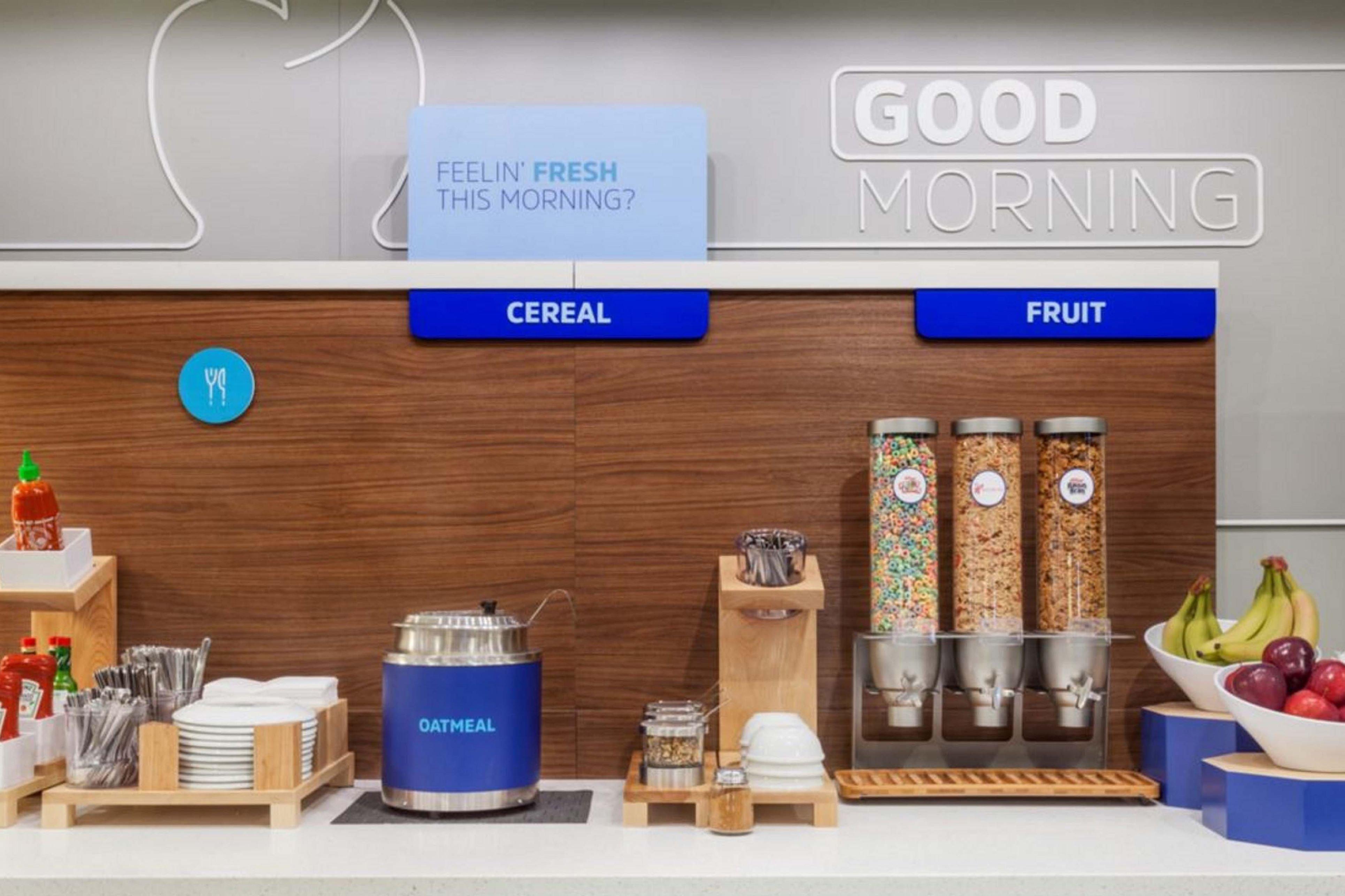 Holiday Inn Express Red Deer By Ihg Esterno foto