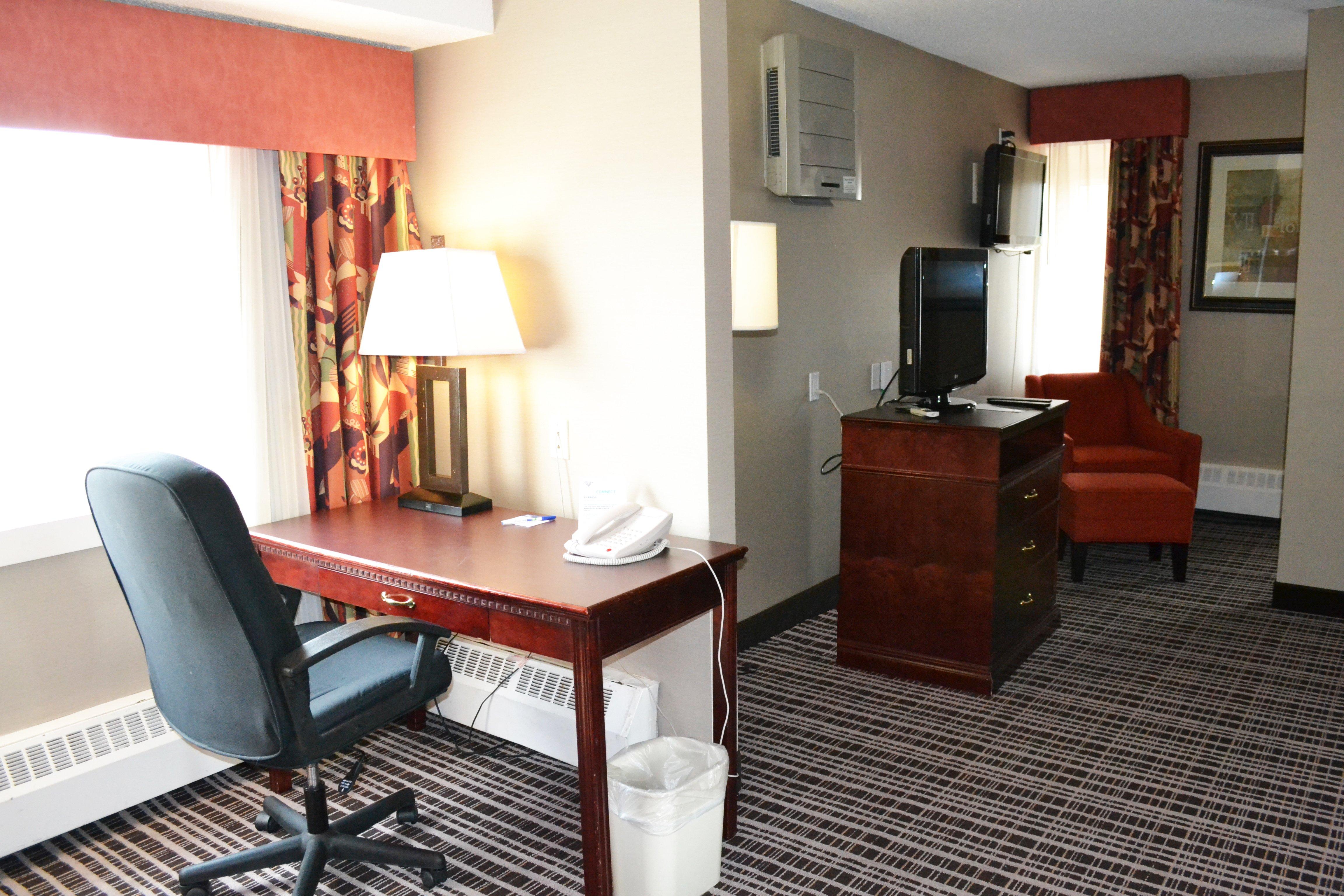 Holiday Inn Express Red Deer By Ihg Esterno foto