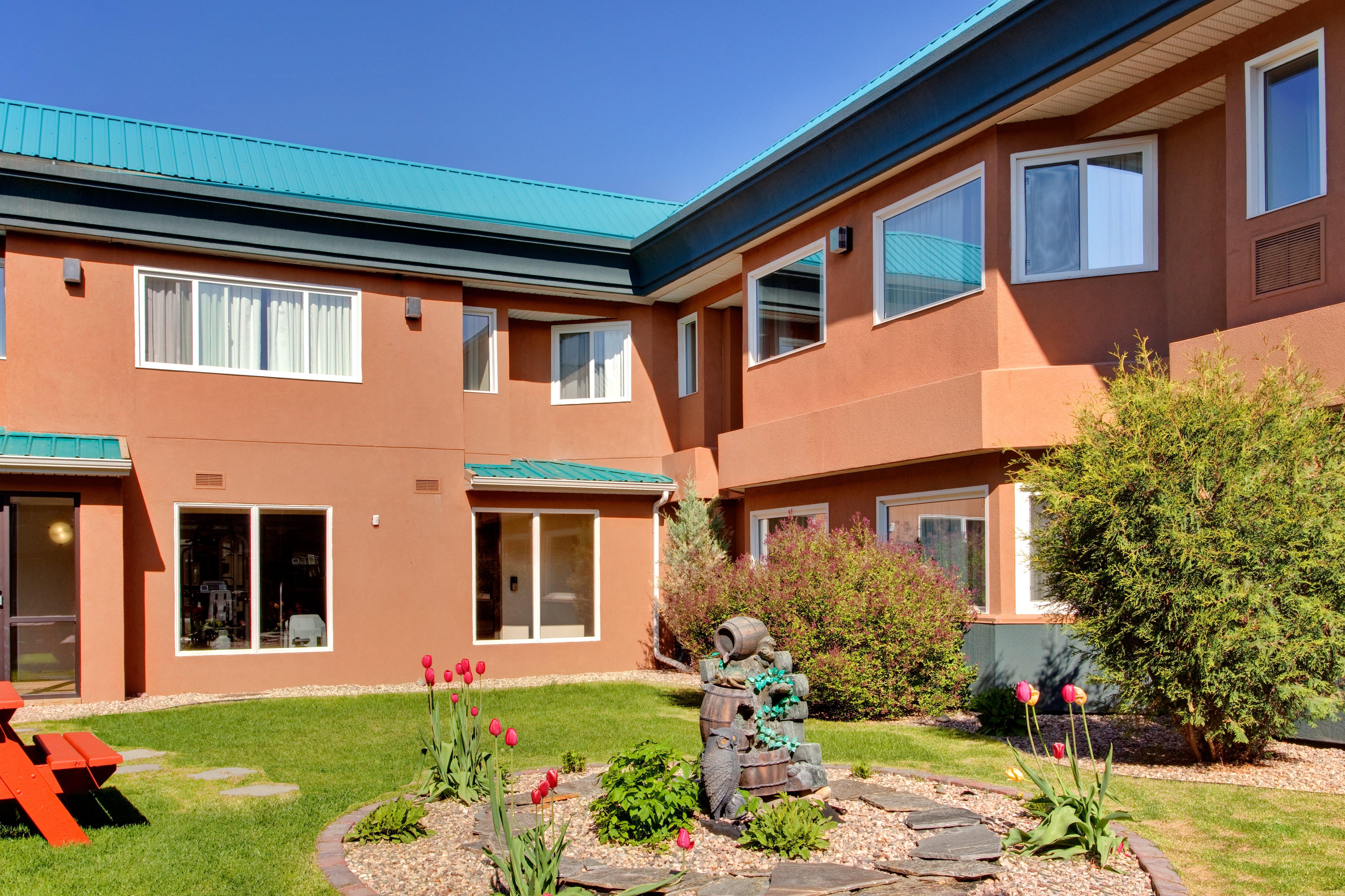 Holiday Inn Express Red Deer By Ihg Esterno foto