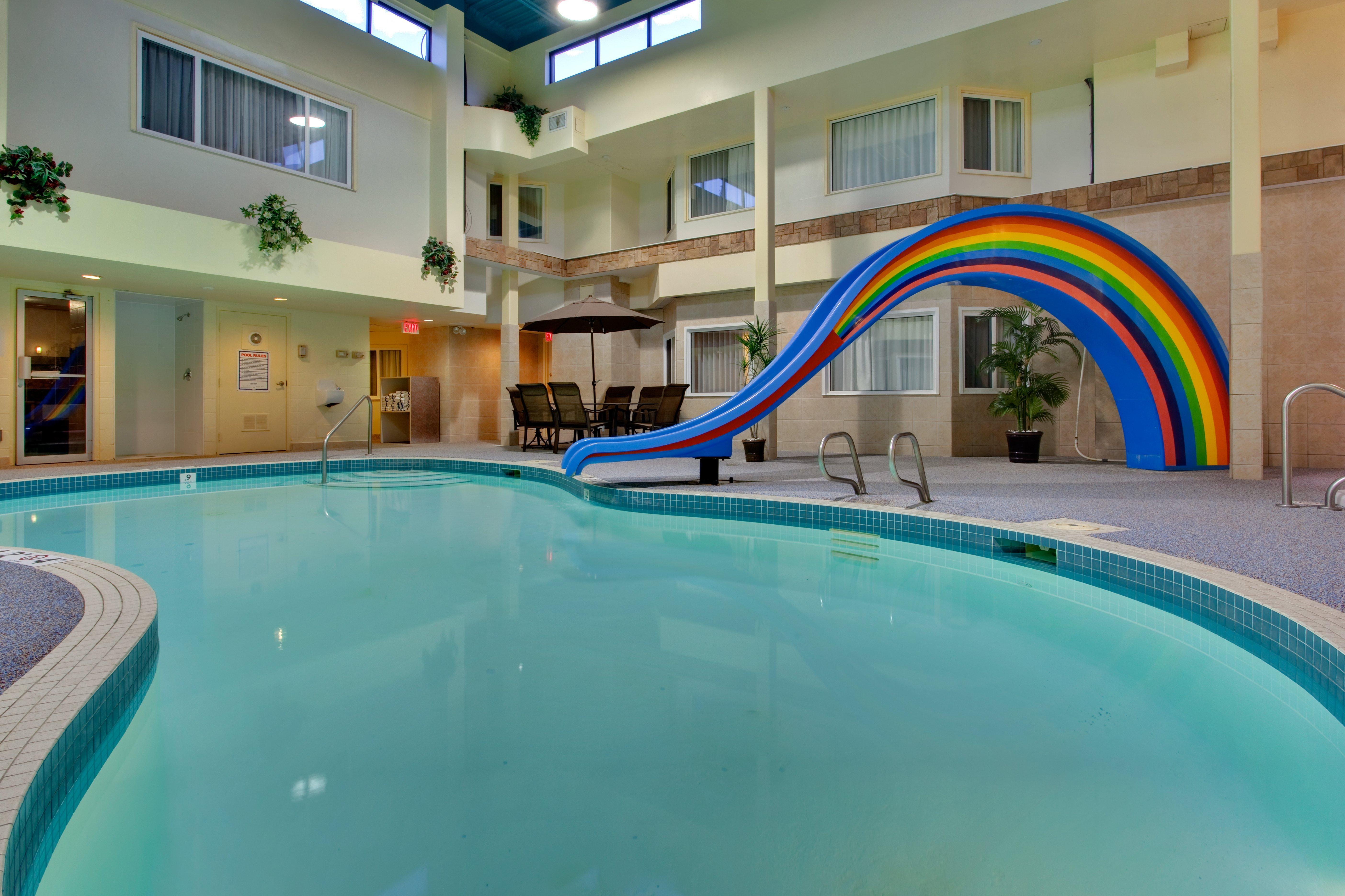 Holiday Inn Express Red Deer By Ihg Esterno foto
