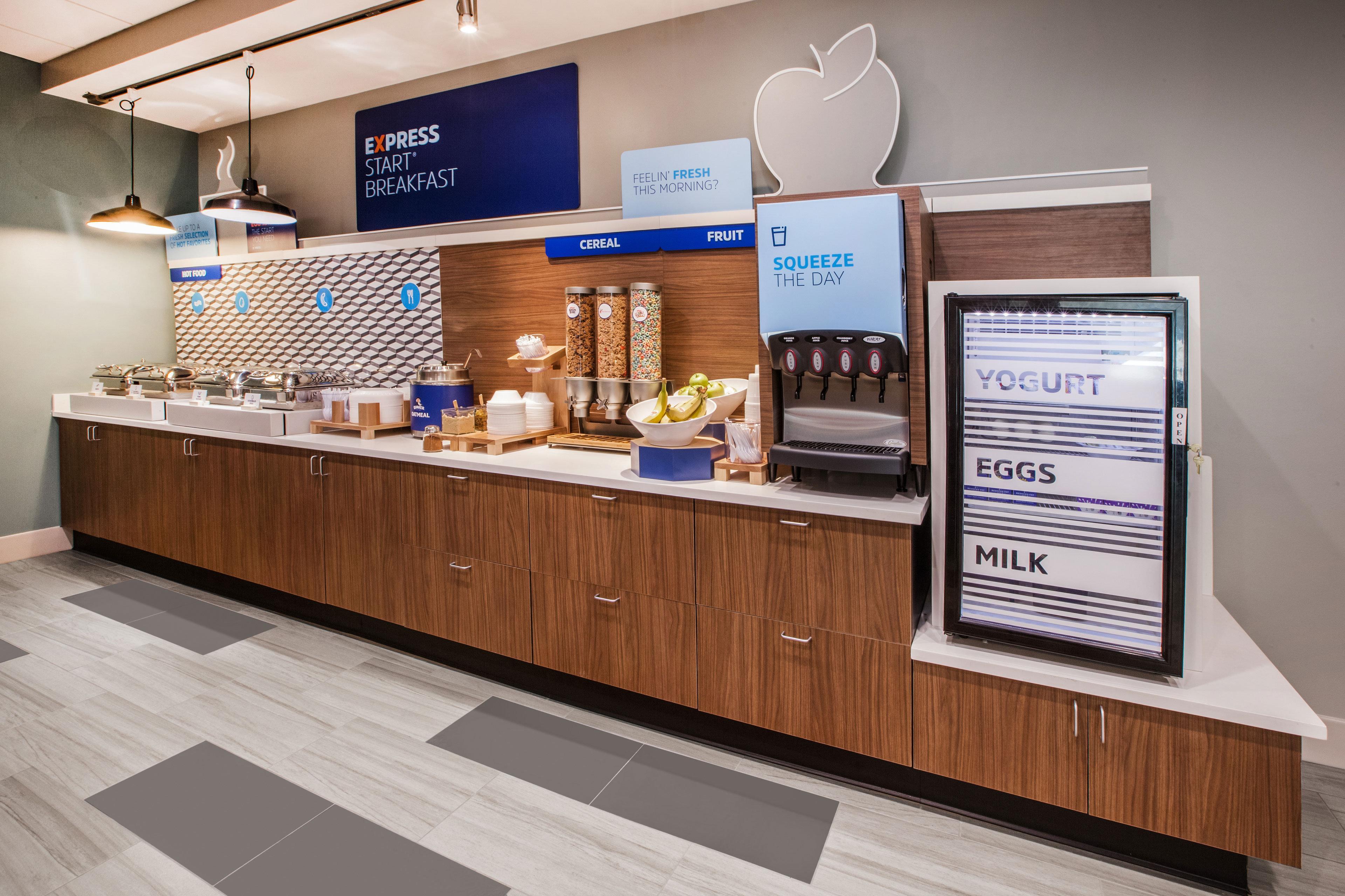 Holiday Inn Express Red Deer By Ihg Esterno foto