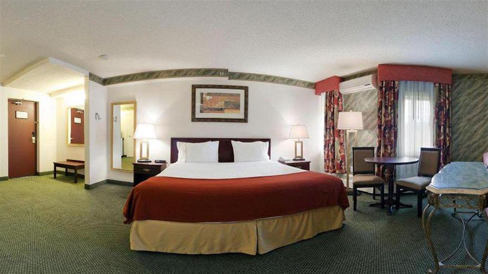 Holiday Inn Express Red Deer By Ihg Esterno foto